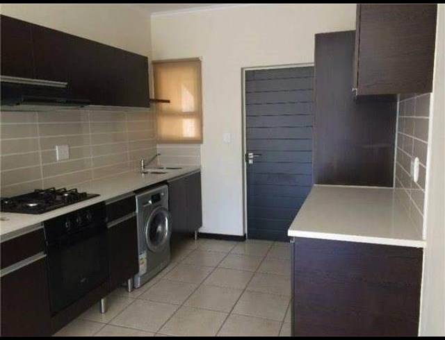 2 BEDROOM PROPERTY TO RENT IN GREENSTONE HILL